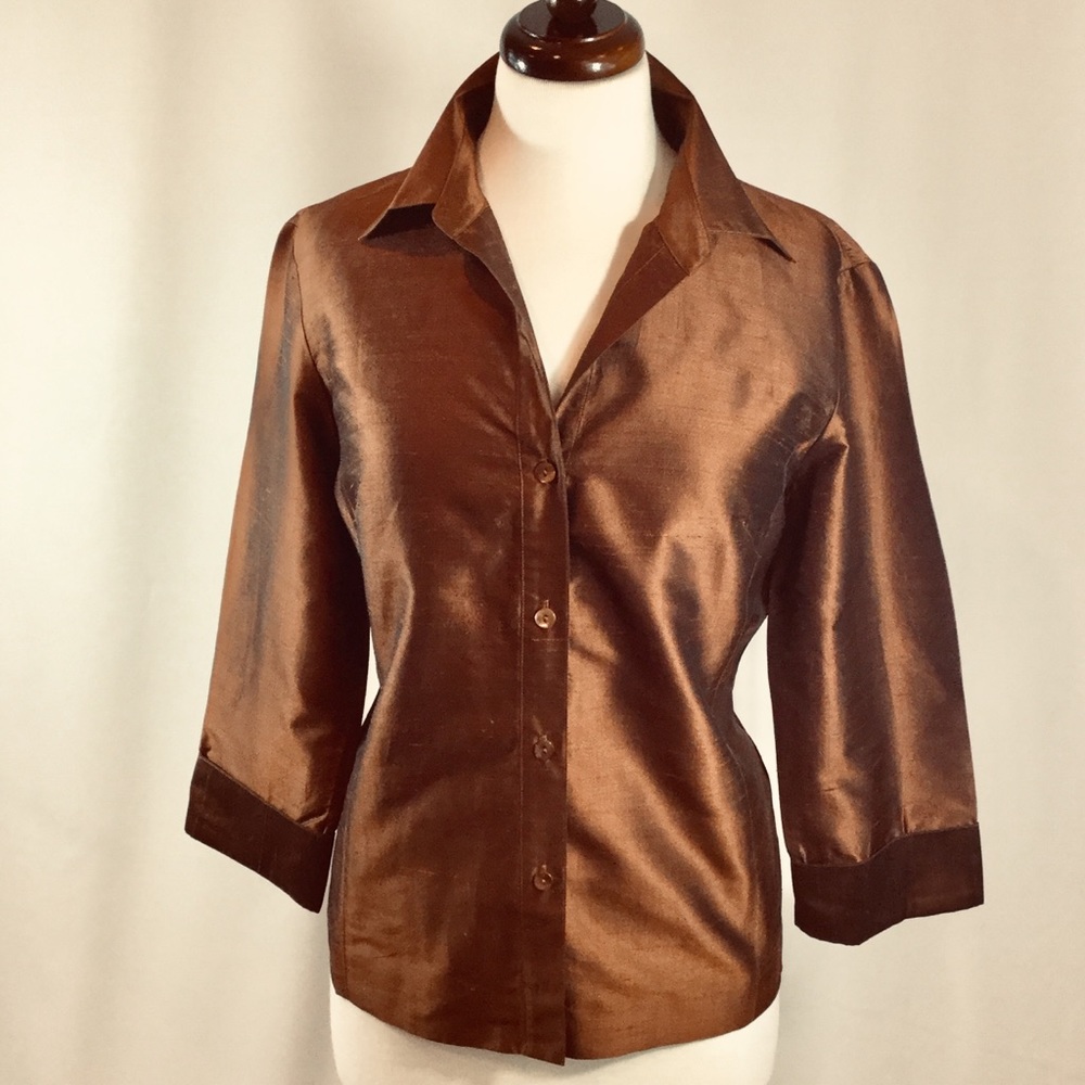 Neiman Marcus, button down 100% silk
